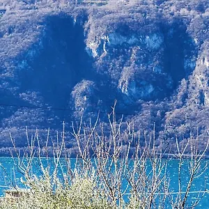 L'ulivo View In Private Street , Lierna Italien